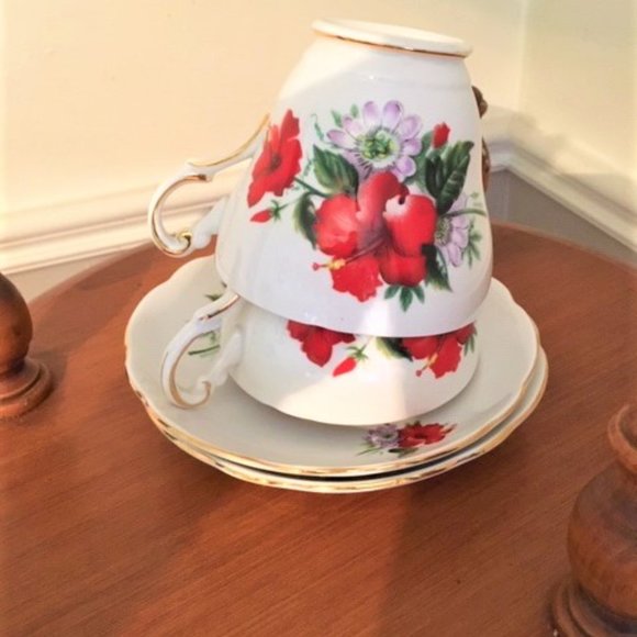 Regency English Bone China Tea Cup & Saucer - Picture 5 of 5